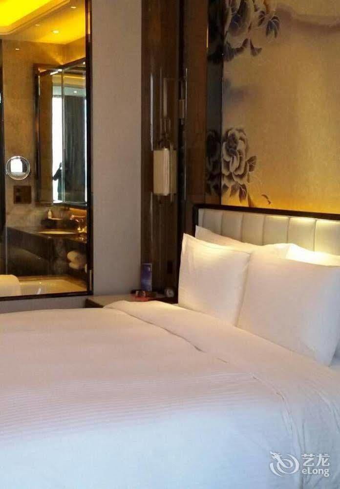 Wanda Vista Kunming Hotell Exteriör bild