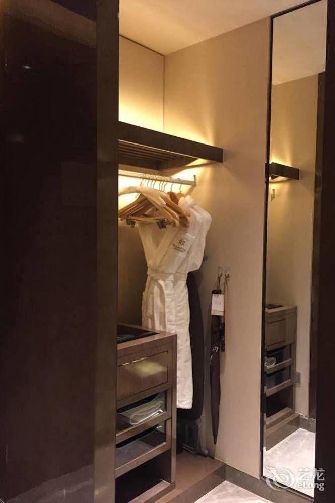 Wanda Vista Kunming Hotell Exteriör bild
